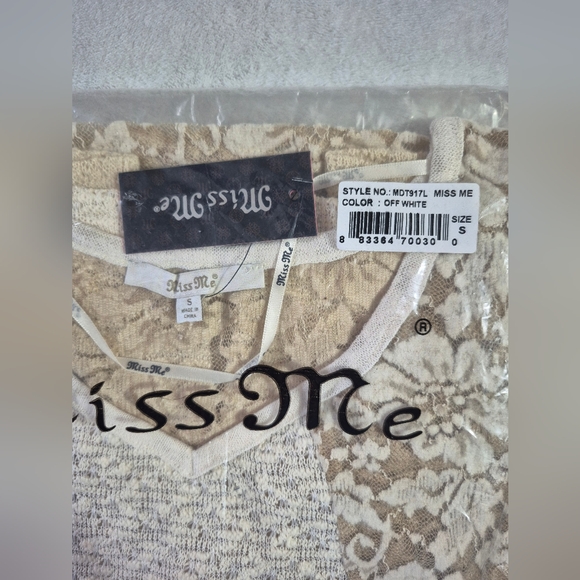 Miss Me Cream Lace Women's Top NWT - Picture 3 of 12